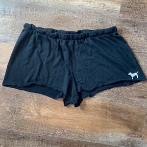 Large black *PiNK* shorts